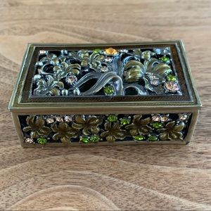 NWT Stunning trinket box
